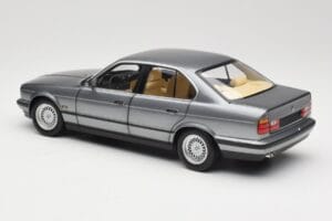 BMW 535i E34 Grau Metallic Minichamps 1:18 100024008 Metall – Bild 7 von 8