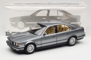 BMW 535i E34 Grau Metallic Minichamps 1:18 100024008 Metall – Bild 8 von 8