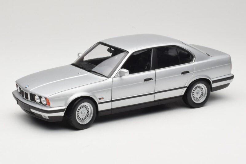 BMW 535i E34 Silber Minichamps 1:18 100024005 Metall