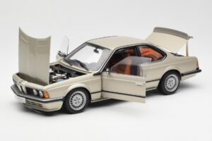 BMW 635 CSi E24 Bronzit Beige Metallic AUTOart 1:18 70523 Metall – Bild 2 von 8