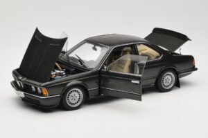 BMW 635 CSi E24 Malachit Green Metallic AUTOart 1:18 70522 Metall – Bild 2 von 8