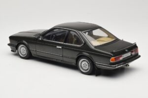 BMW 635 CSi E24 Malachit Green Metallic AUTOart 1:18 70522 Metall – Bild 7 von 8