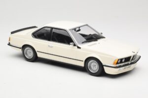 BMW 635 CSi E24 Weiss Minichamps 1:18 155028102 Metall – Bild 4 von 6