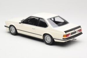 BMW 635 CSi E24 Weiss Minichamps 1:18 155028102 Metall – Bild 5 von 6