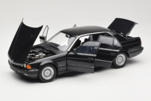 BMW 730i E32 Black Metallic Minichamps 1:18 100023002 Metall – Bild 2 von 8