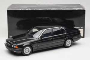 BMW 730i E32 Black Metallic Minichamps 1:18 100023002 Metall – Bild 8 von 8