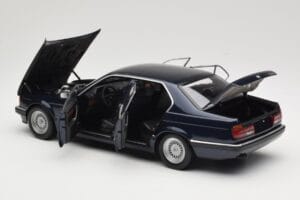 BMW 730i E32 Blau Metallic Minichamps 1:18 100023006 Metall – Bild 5 von 8