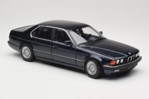 BMW 730i E32 Blau Metallic Minichamps 1:18 100023006 Metall – Bild 6 von 8