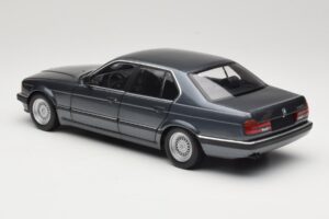 BMW 730i E32 Grey Metallic Minichamps 1:18 100023005 Metall – Bild 7 von 8