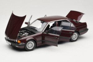 BMW 730i E32 Red Metallic Minichamps 1:18 100023001 Metall – Bild 2 von 8