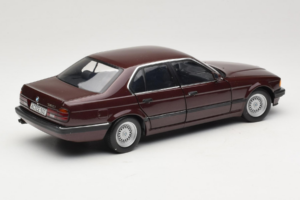 BMW 730i E32 Red Metallic Minichamps 1:18 100023001 Metall – Bild 3 von 8