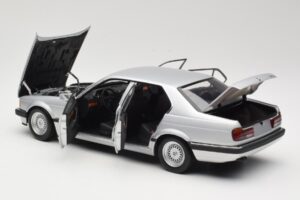 BMW 730i E32 Silber Minichamps 1:18 100023000 Metall – Bild 5 von 8