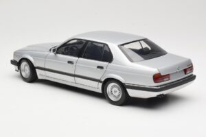 BMW 730i E32 Silber Minichamps 1:18 100023000 Metall – Bild 7 von 8
