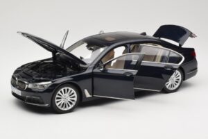BMW 750Li F02 Imperial Blue Paragon 1:18 80432405586 Metall – Bild 2 von 8