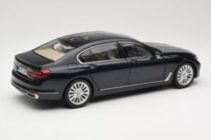 BMW 750Li F02 Imperial Blue Paragon 1:18 80432405586 Metall – Bild 3 von 8