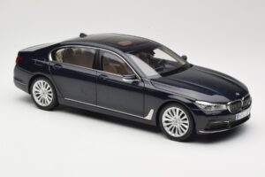 BMW 750Li F02 Imperial Blue Paragon 1:18 80432405586 Metall – Bild 6 von 8