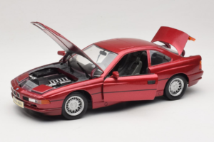 BMW 850i E31 Rot Tchibo 1:18 36157 Metall – Bild 2 von 8