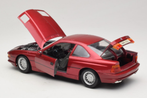 BMW 850i E31 Rot Tchibo 1:18 36157 Metall – Bild 5 von 8