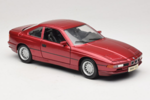 BMW 850i E31 Rot Tchibo 1:18 36157 Metall – Bild 6 von 8