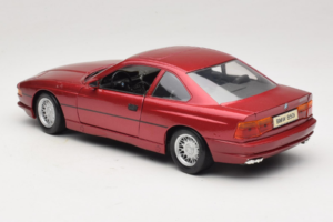 BMW 850i E31 Rot Tchibo 1:18 36157 Metall – Bild 7 von 8