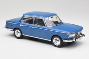 BMW 2000 Tilux E120 Caribe Blau MCG 1:18 MCG18291 Metall – Bild 4 von 6