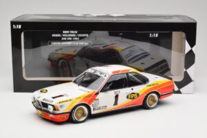 BMW 635CSi E24 BMW Italia #1 U. Grano / H. Kelleners Spa 1983 Minichamps 1:18 155832601 Metall – Bild 6 von 6