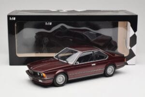 BMW 635 CSi E24 Karmesinrot Metallic Minichamps 1:18 155028105 Metall – Bild 6 von 6