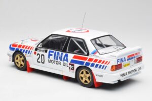 BMW E30 M3 #20 M. Duez / A. Lopes 1000 Lakes Rally 1989 IXO 1:18 18RMC132 Metall – Bild 5 von 6
