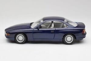 BMW E31 850i Mauritius Blau Maisto 1:18 438813100299 Metall – Bild 4 von 8