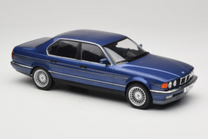 BMW Alpina B11 E32 3.5 Metallic Blue MCG 1:18 MCG18232 Metall – Bild 4 von 6