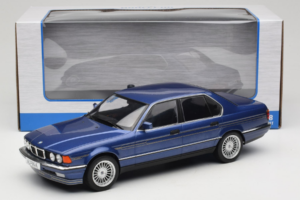 BMW Alpina B11 E32 3.5 Metallic Blue MCG 1:18 MCG18232 Metall – Bild 6 von 6