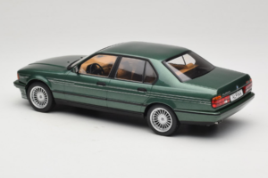 BMW Alpina B11 E32 3.5 Metallic Green MCG 1:18 MCG18233 Metall – Bild 5 von 6