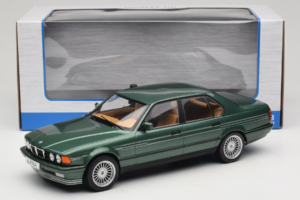 BMW Alpina B11 E32 3.5 Metallic Green MCG 1:18 MCG18233 Metall – Bild 6 von 6