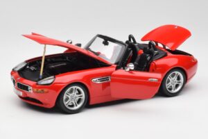 BMW Z8 E52 Roadster Hellrot Bburago 1:18 12032 Metall – Bild 2 von 8