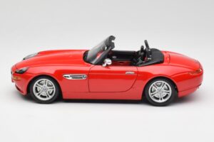 BMW Z8 E52 Roadster Hellrot Bburago 1:18 12032 Metall – Bild 4 von 8