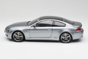 BMW M6 E63 Silver Grau Kyosho 1:18 08703GR Metall – Bild 4 von 8