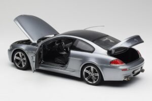 BMW M6 E63 Silver Grau Kyosho 1:18 08703GR Metall – Bild 5 von 8