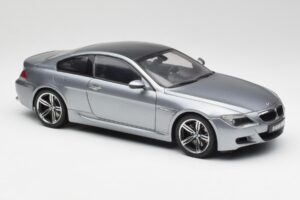 BMW M6 E63 Silver Grau Kyosho 1:18 08703GR Metall – Bild 6 von 8