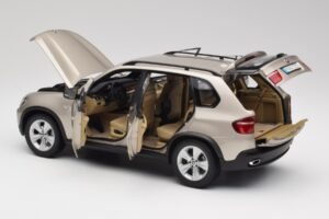 BMW X5 E70 4.8i Platinum Bronze Metallic Kyosho 1:18 80430413413 Metall – Bild 5 von 8