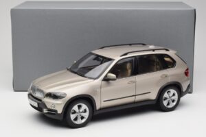 BMW X5 E70 4.8i Platinum Bronze Metallic Kyosho 1:18 80430413413 Metall – Bild 8 von 8