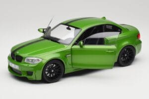BMW 1er E82 Coupe Taiga Green Metallic Minichamps 1:18 110020024 Metall – Bild 2 von 8