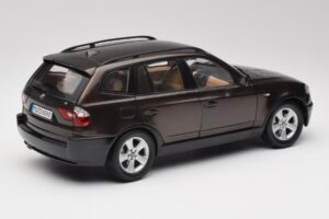 BMW X3 E83 3.0d Dunkelbraun Metallic Kyosho 1:18 80430300736 Metall – Bild 3 von 8