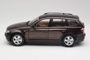 BMW X3 E83 3.0d Dunkelbraun Metallic Kyosho 1:18 80430300736 Metall – Bild 4 von 8