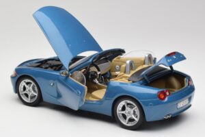 BMW Z4 E85 Maldives Blue Bburago 1:18 34046BLUE Metall – Bild 5 von 8