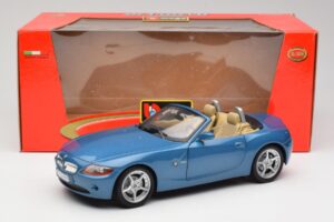 BMW Z4 E85 Maldives Blue Bburago 1:18 34046BLUE Metall – Bild 8 von 8