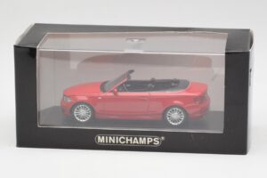 BMW 1er E88 Cabriolet Karminrot Minichamps 1:43 431026230 Metall – Bild 4 von 5