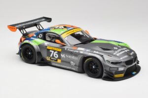 BMW Z4 E89 GT3 #76 Schubert Motorsport Dubai 24 Hours 2014 Minichamps 1:18 151142376 Metall – Bild 4 von 6