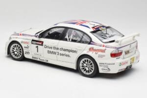 BMW E90 320si #1 A. Priaulx WTCC Champion 2006 Kyosho 1:18 80430429067 Metall – Bild 7 von 8