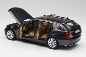 BMW 330i E91 Touring Dunkelgrau Kyosho 1:18 80430394360 Metall – Bild 5 von 8