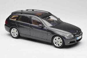 BMW 330i E91 Touring Dunkelgrau Kyosho 1:18 80430394360 Metall – Bild 6 von 8
